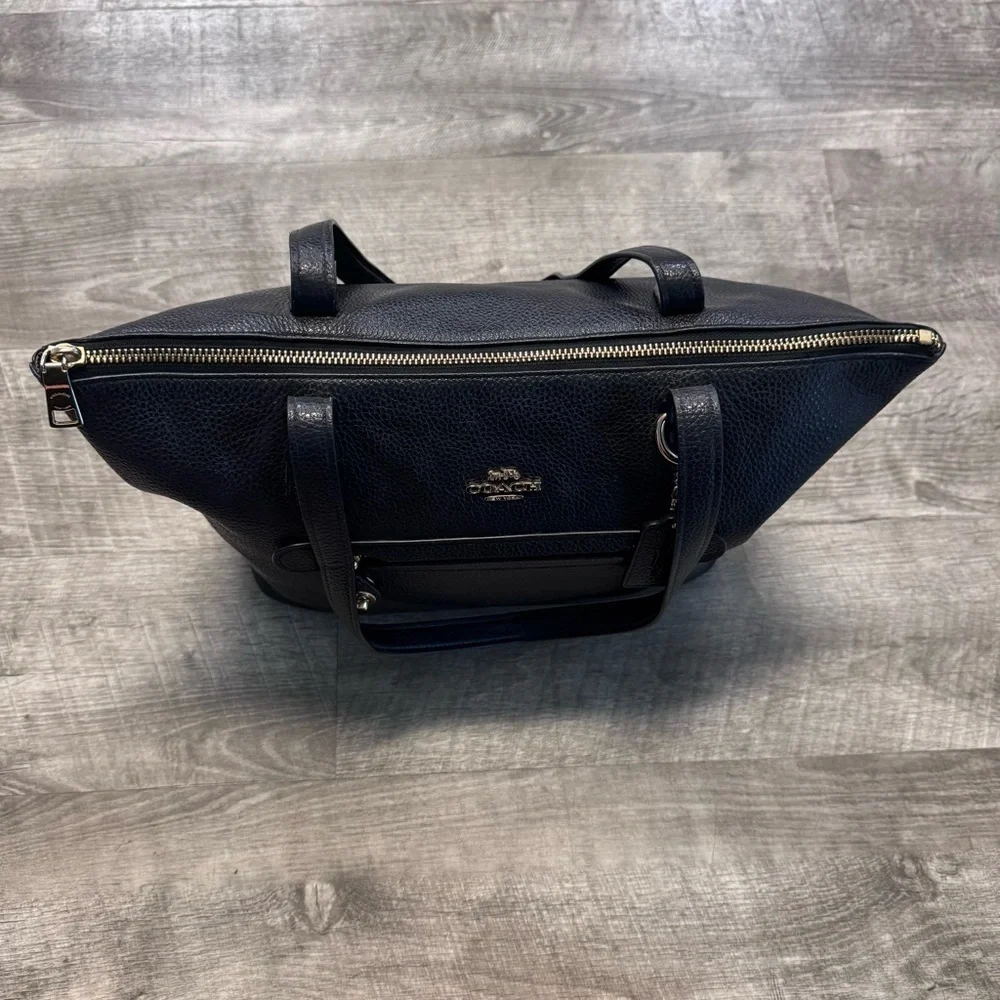 Coach Taylor Tote Light Gold/Black Pebble Leather Zip Top Closure Purse